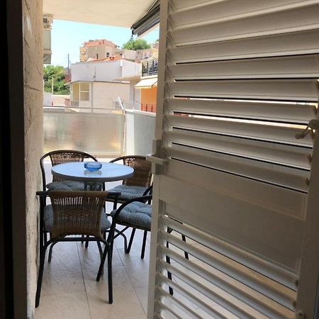 Omis - Private Ensuite Room With Balcony - Hotel Style ภายนอก รูปภาพ